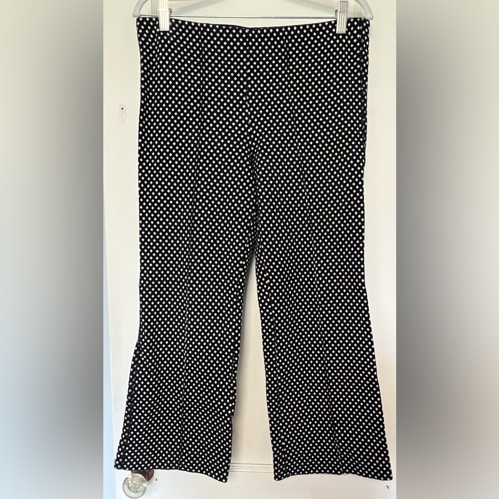 Anthropologie cropped pull on pants, size M